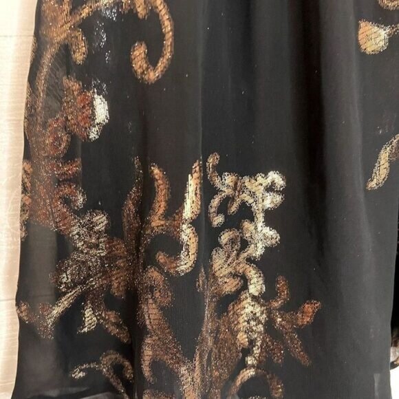 One Heart Clothing Women's‎ Metallic Foil Accent Halter Mini Dress - Picture 5 of 7